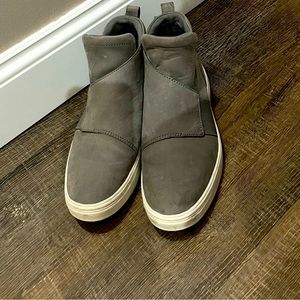 Ladies 8.5 Timberland boots